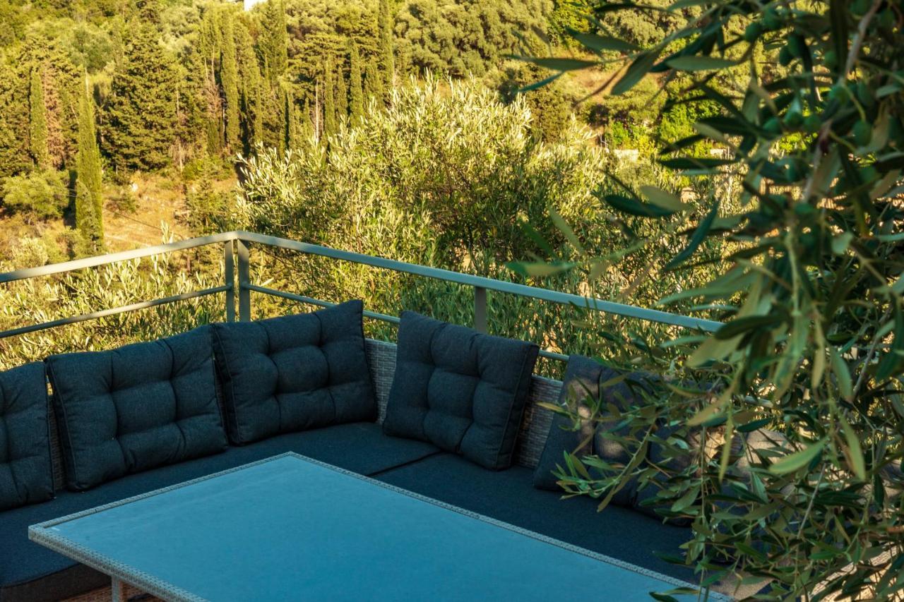Mylos Mountain Villas- Villa Giorgio Áyios Nikítas エクステリア 写真