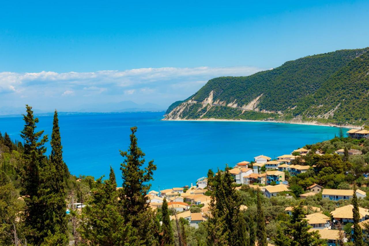 Mylos Mountain Villas- Villa Giorgio Áyios Nikítas エクステリア 写真