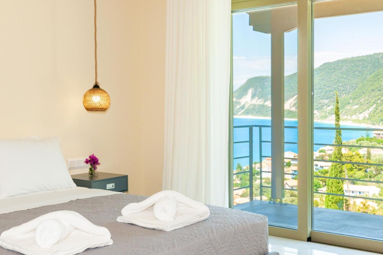 Mylos Mountain Villas- Villa Giorgio Áyios Nikítas エクステリア 写真