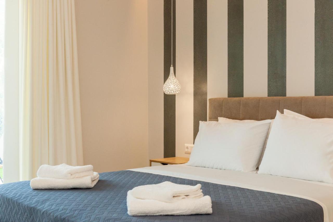 Mylos Mountain Villas- Villa Giorgio Áyios Nikítas エクステリア 写真