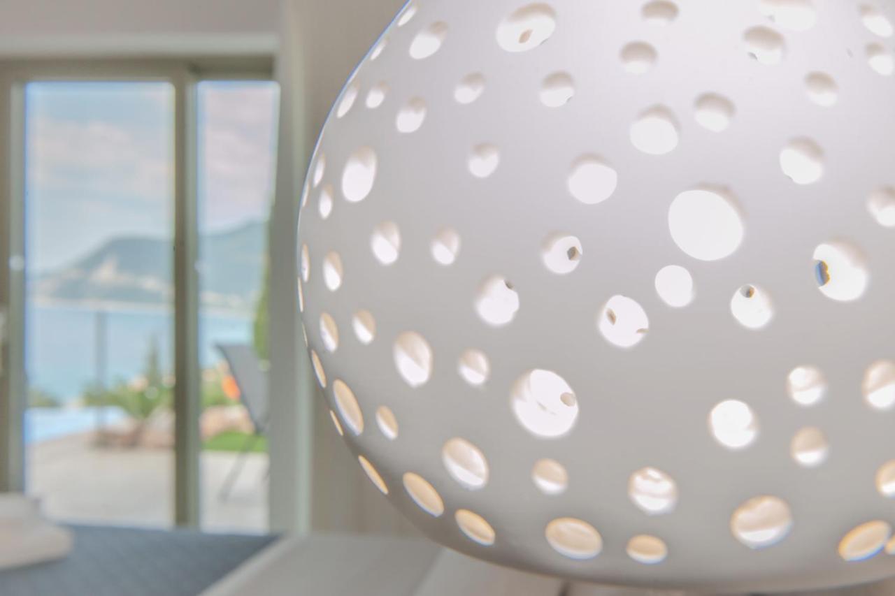 Mylos Mountain Villas- Villa Giorgio Áyios Nikítas エクステリア 写真
